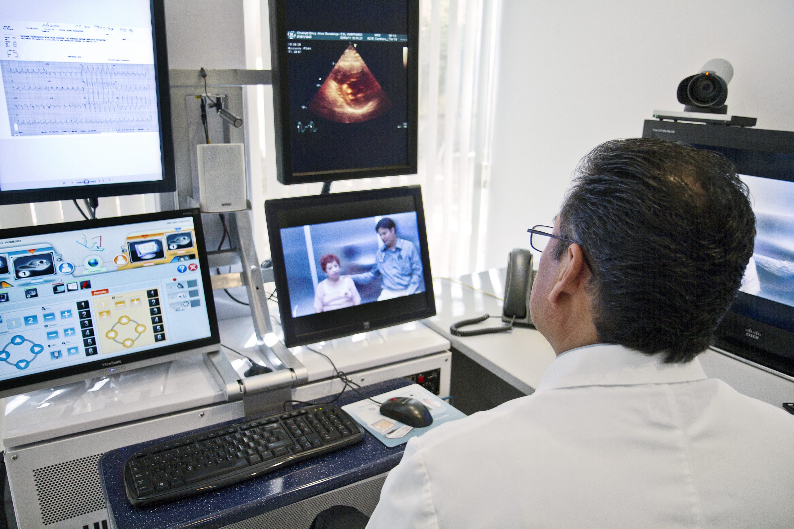 ”Telemedicine_Consult.jpg” by Intel Free Press is licensed under CC BY-SA 2.0 Photo showing a medical provider providing Telehealth services